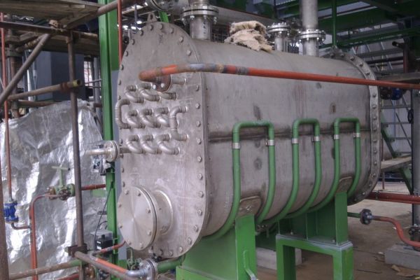 Production and assembly of a desublimator